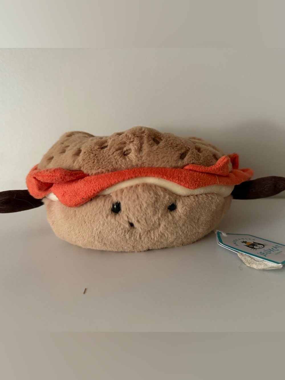 Jellycat- amusable luxe bagel